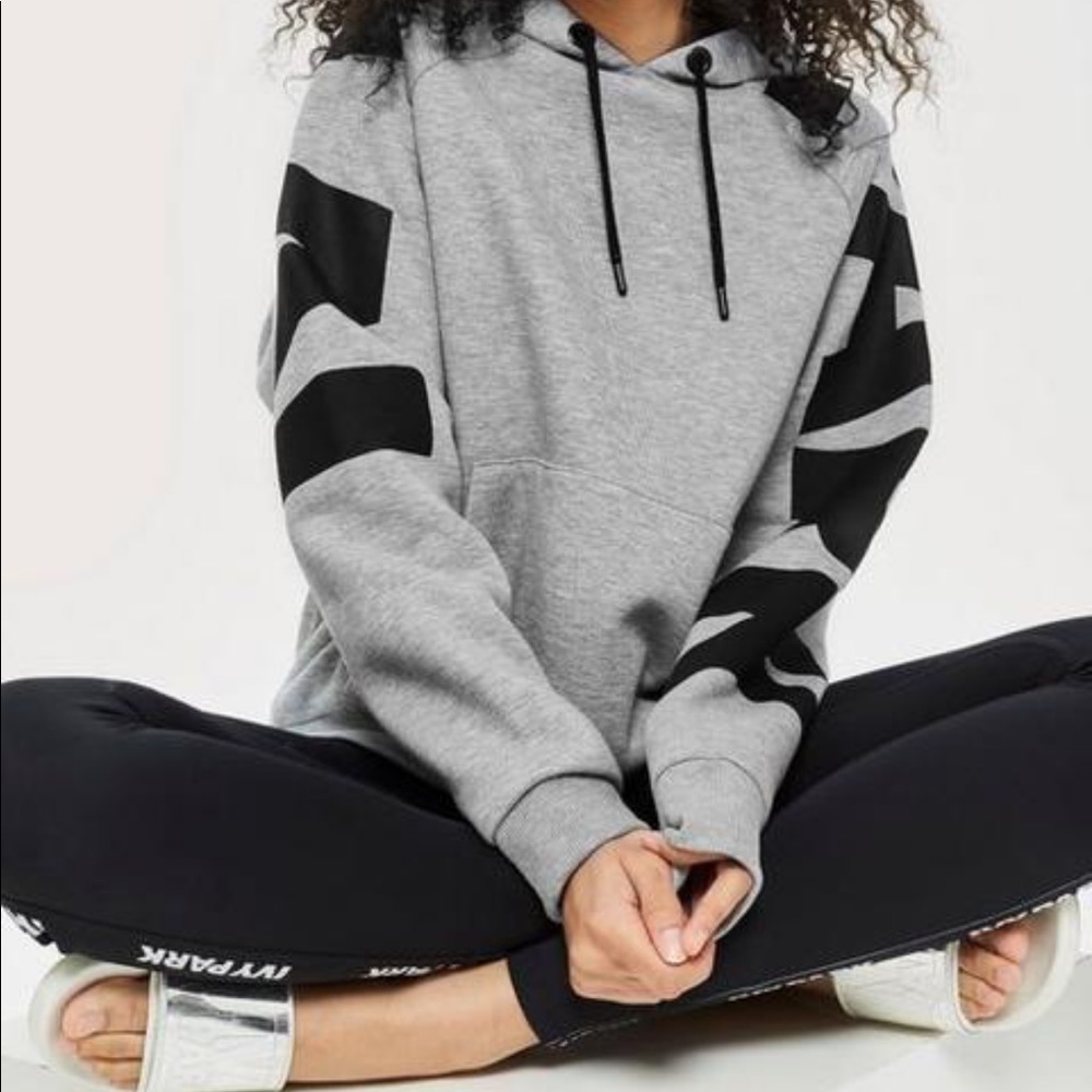 Ivy Park Hoodie Sweatshirt